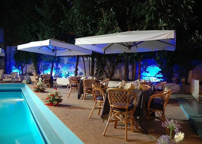 Flamingo 3*