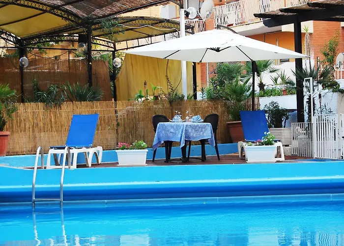 Flamingo 3*