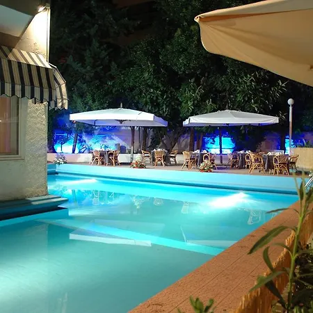 Flamingo 3*